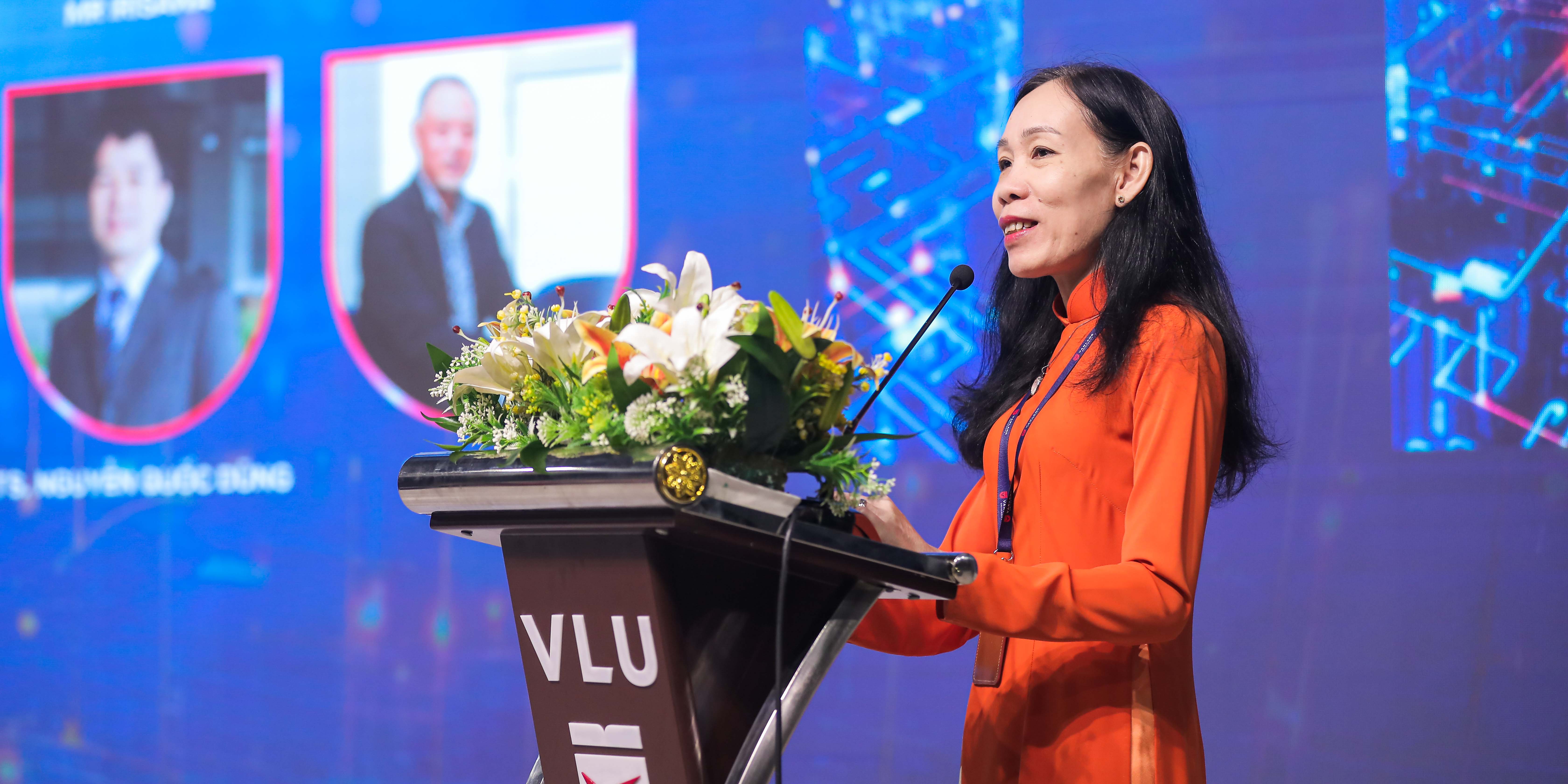 vlu-thi-truong-cong-nghe-thong-tin-nhat-ban-mien-dat-hua-cho-sinh-vien-it-vlu-a.jpg