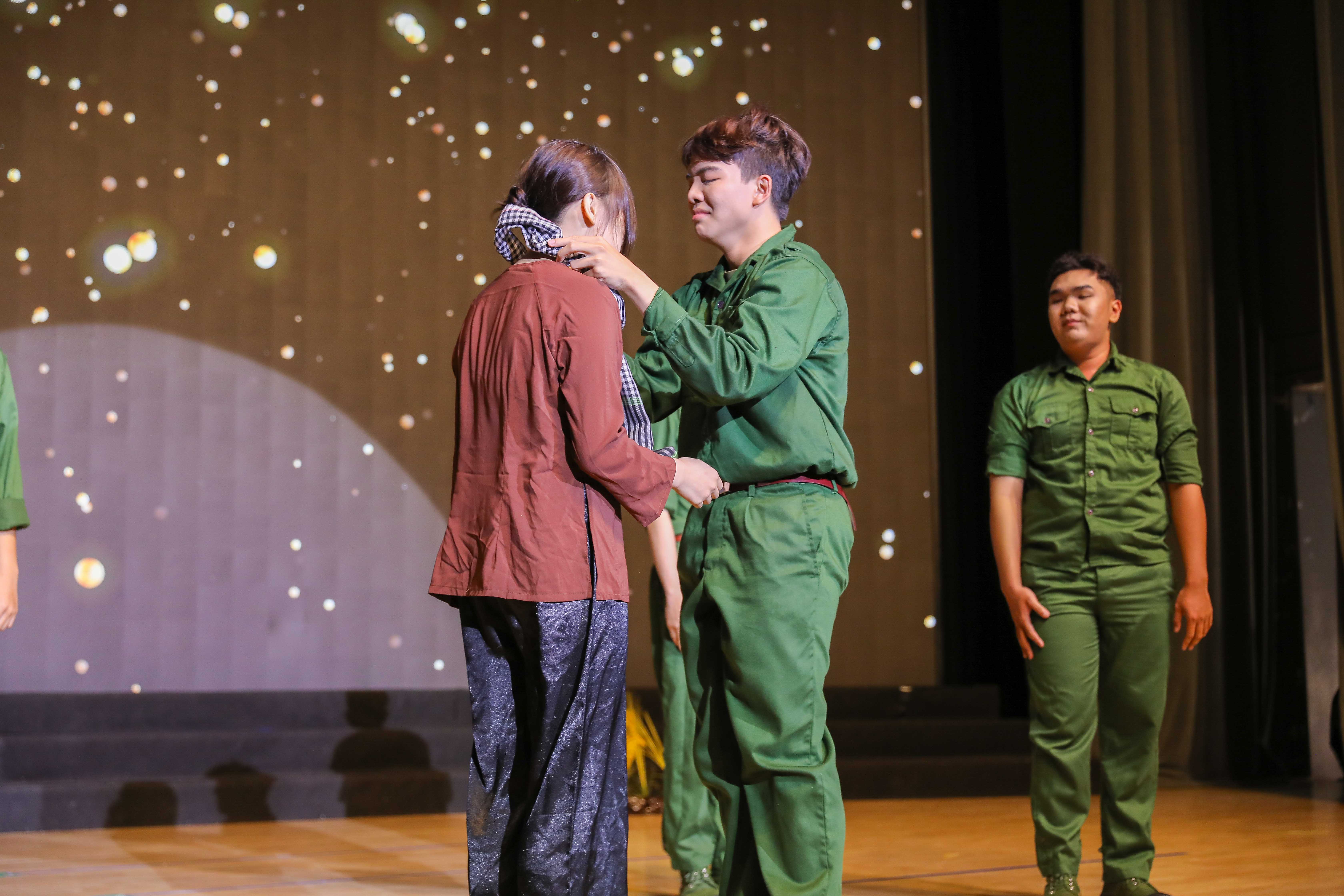 vlu-thien-dieu-2025-vang-son-hanh-trinh-5-nam-ruc-ro-va-day-tu-hao-r.jpg