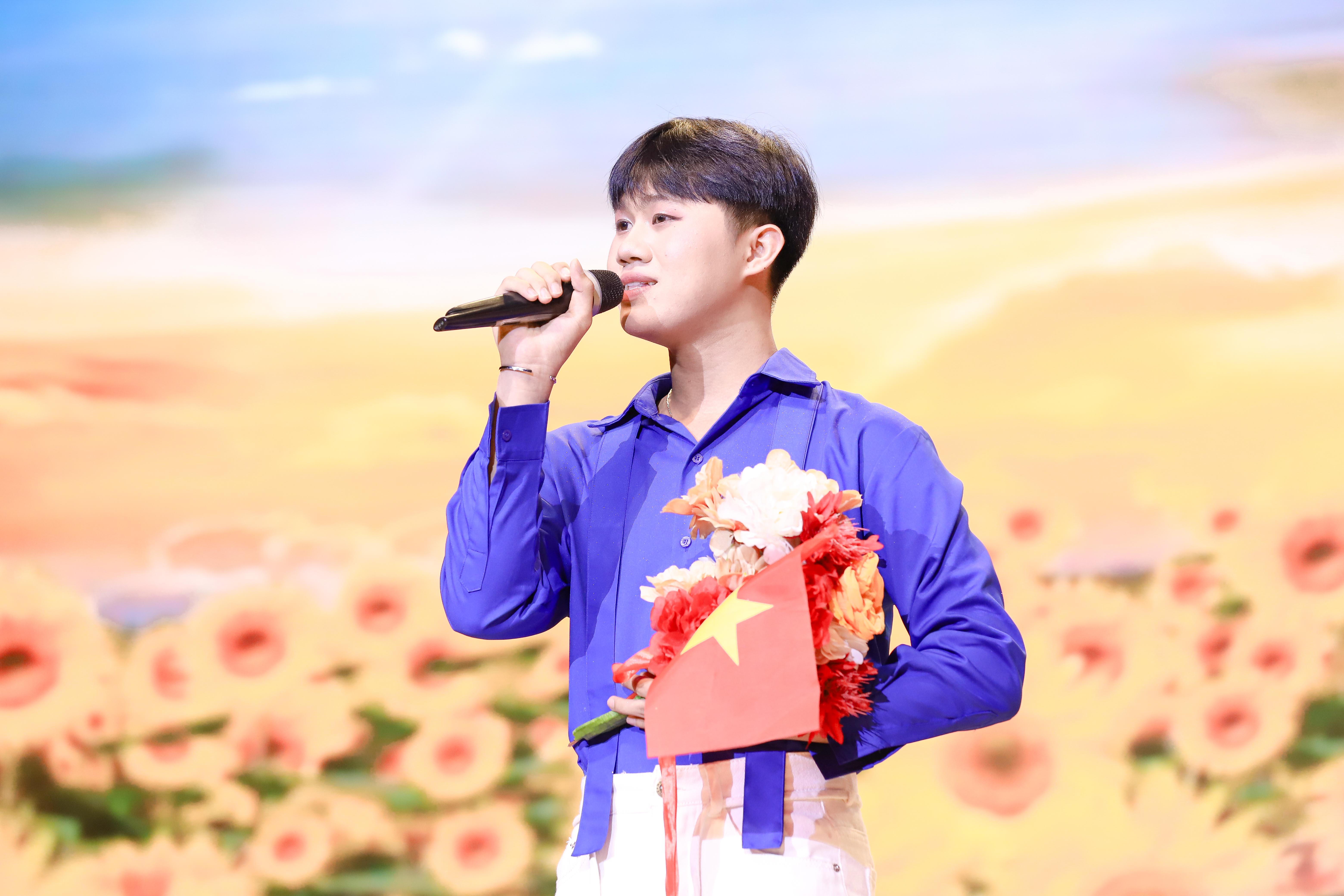 vlu-thien-dieu-2025-vang-son-hanh-trinh-5-nam-ruc-ro-va-day-tu-hao-t.jpg