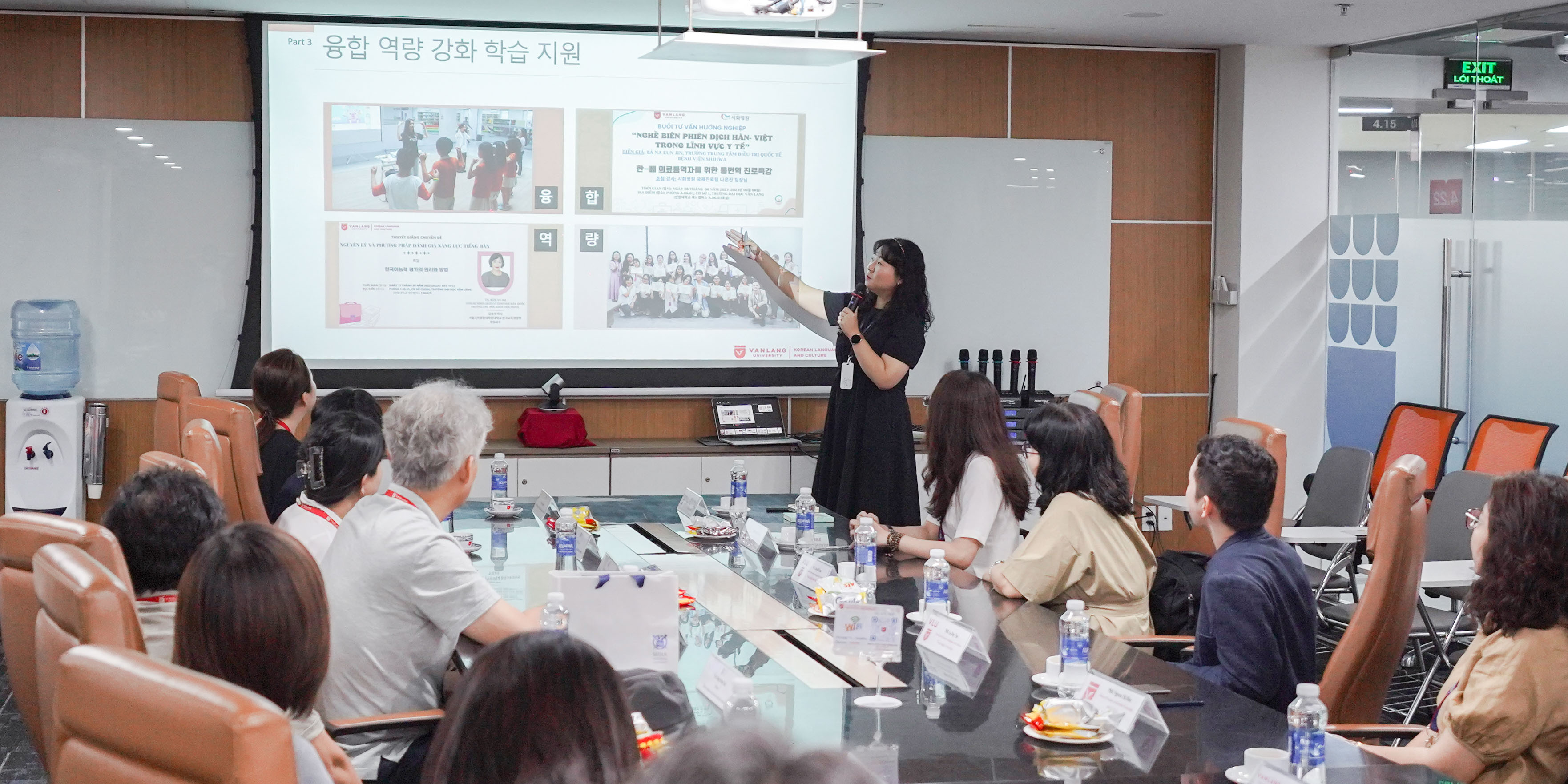 vlu-tiep-tuc-trien-khai-cac-hoat-dong-hop-tac-voi-doi-tac-han-quoc-c.jpg