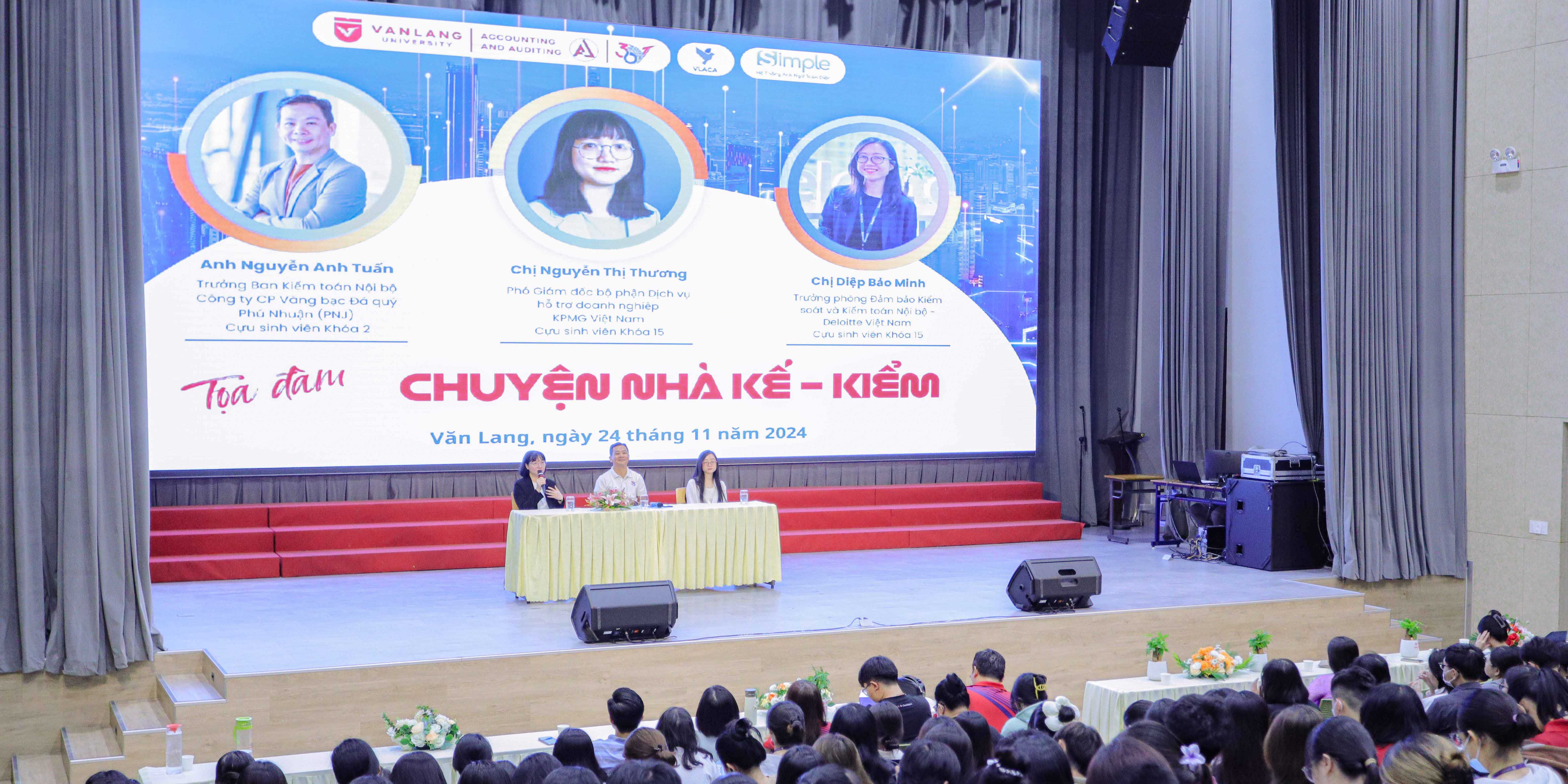 vlu-toa-dam-chuyen-nha-ke-kiem-co-hoi-gap-go-giao-luu-cung-cuu-sinh-vien-khoa-ke-toan-kiem-toan-b.jpg