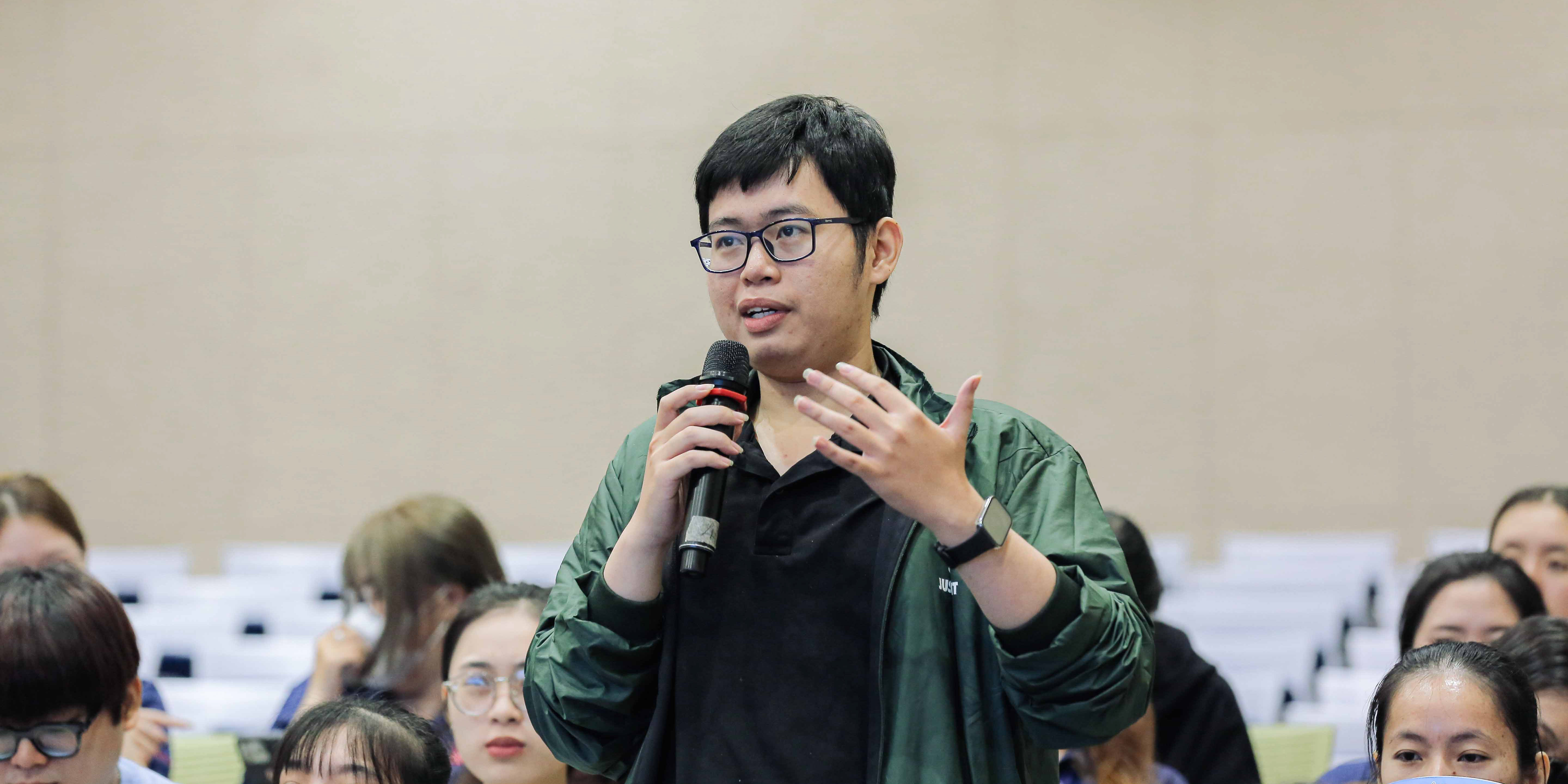 vlu-toa-dam-chuyen-nha-ke-kiem-co-hoi-gap-go-giao-luu-cung-cuu-sinh-vien-khoa-ke-toan-kiem-toan-d.jpg