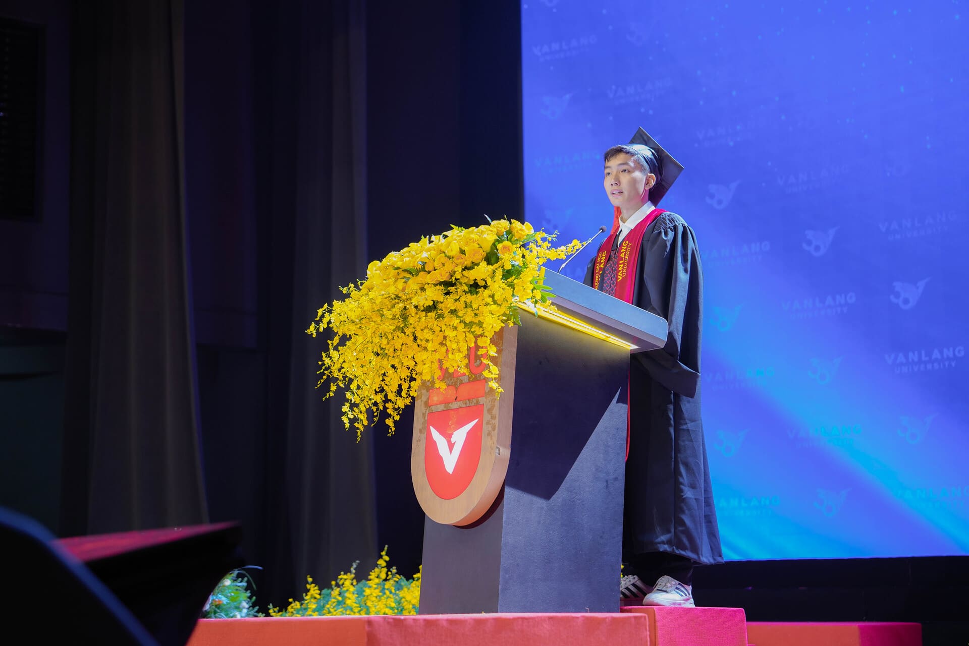 vlu-tu-noi-so-thay-doi-den-ban-linh-hoi-nhap-quoc-te-cau-chuyen-cua-thu-khoa-du-lich-bkhoa-27-b.jpg