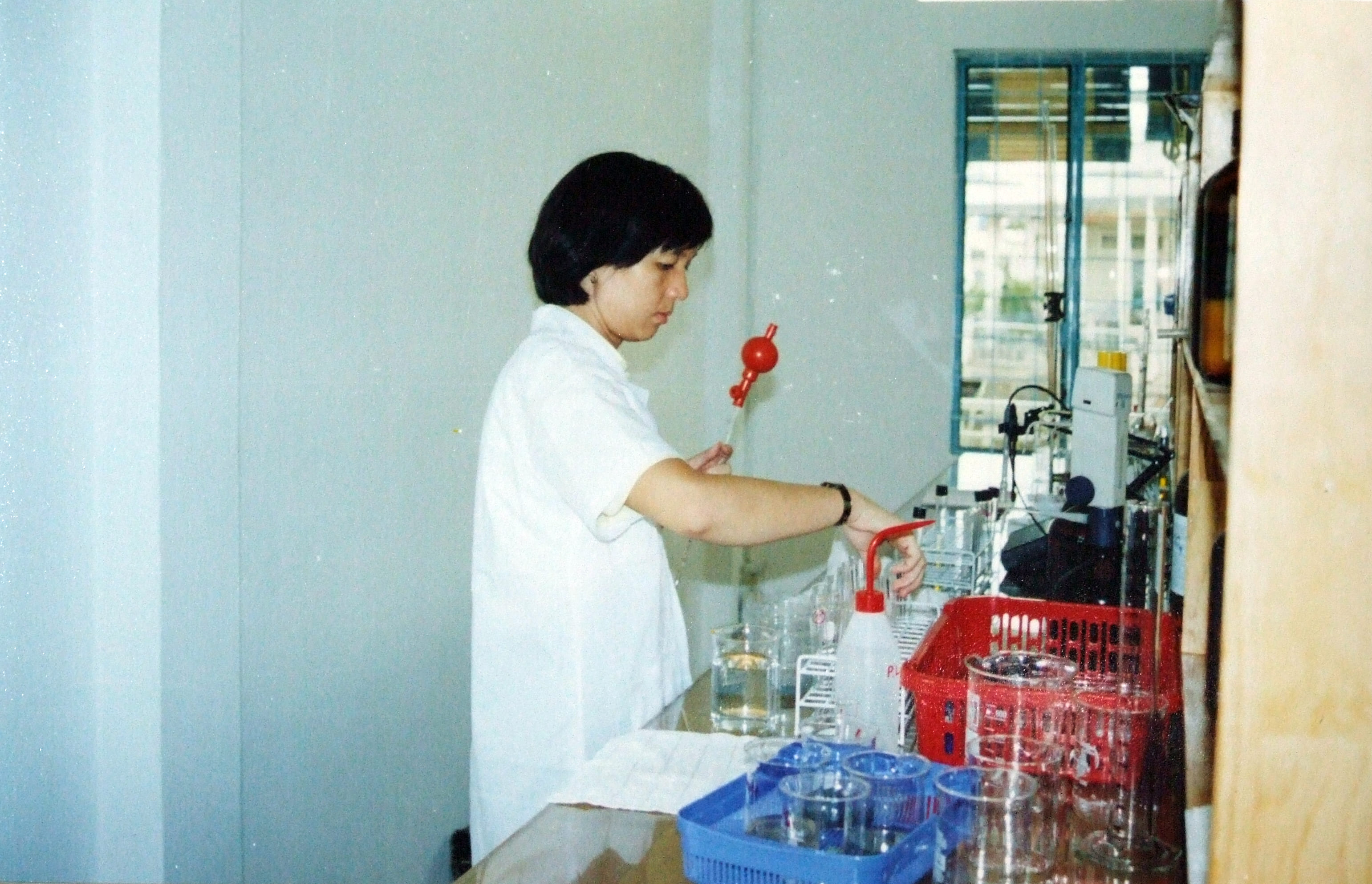 vlu-van-lang-30-nam-ky-uc-va-tam-tinh-ba-muoi-nam-khoa-moi-truong-a.jpg
