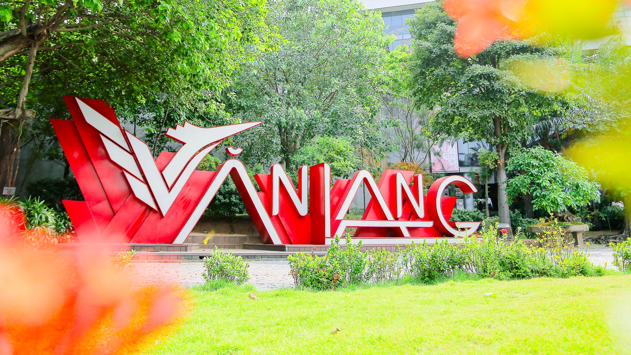 vlu-van-lang-30-nam-ky-uc-va-tam-tinh-van-lang-30-tuoi-toi-19-nam-gan-bo-c.jpg