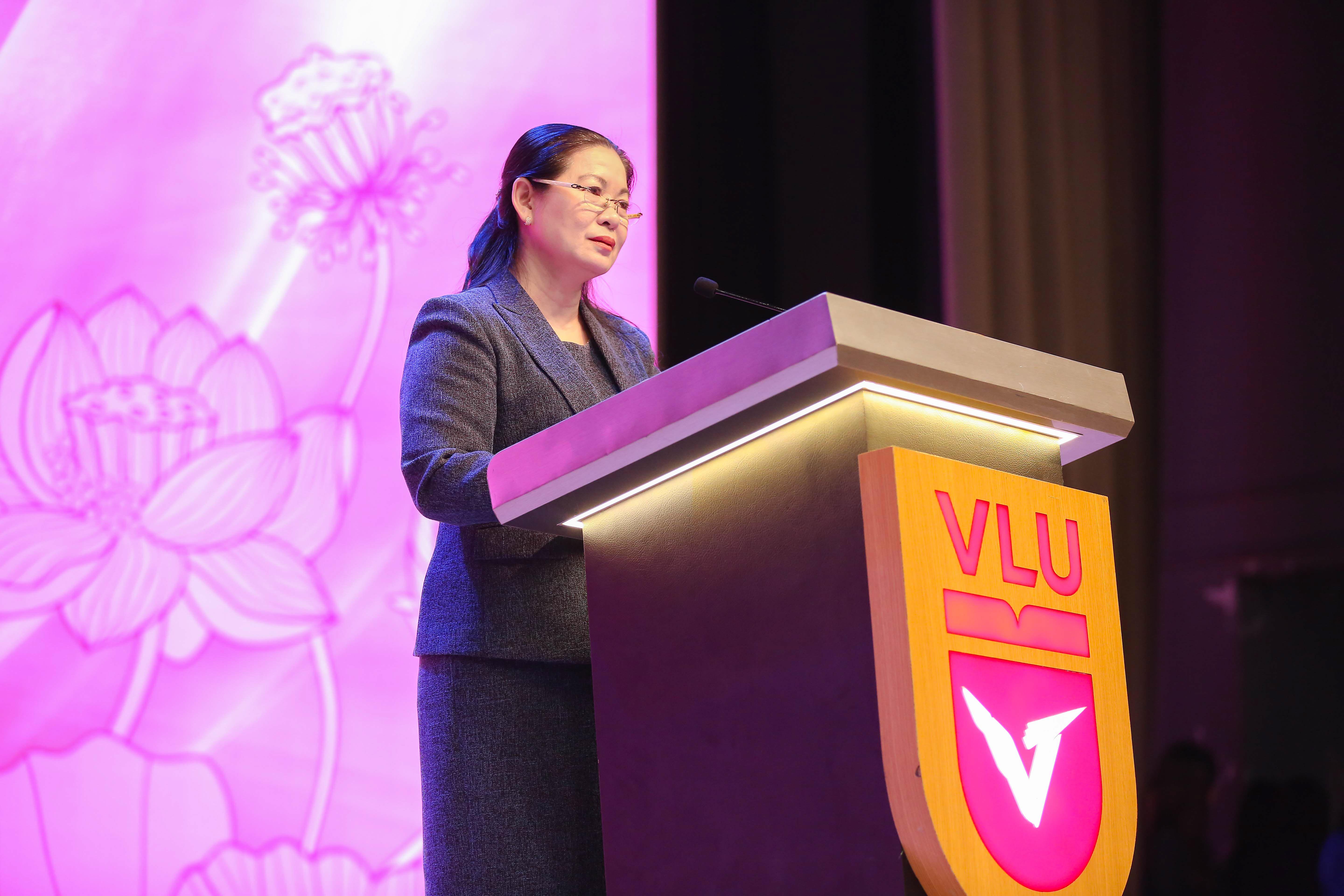 vlu-van-lang-tuyen-duong-547-guong-mat-“thanh-nien-tien-tien-lam-theo-loi-bac”-nam-2026-a.jpg