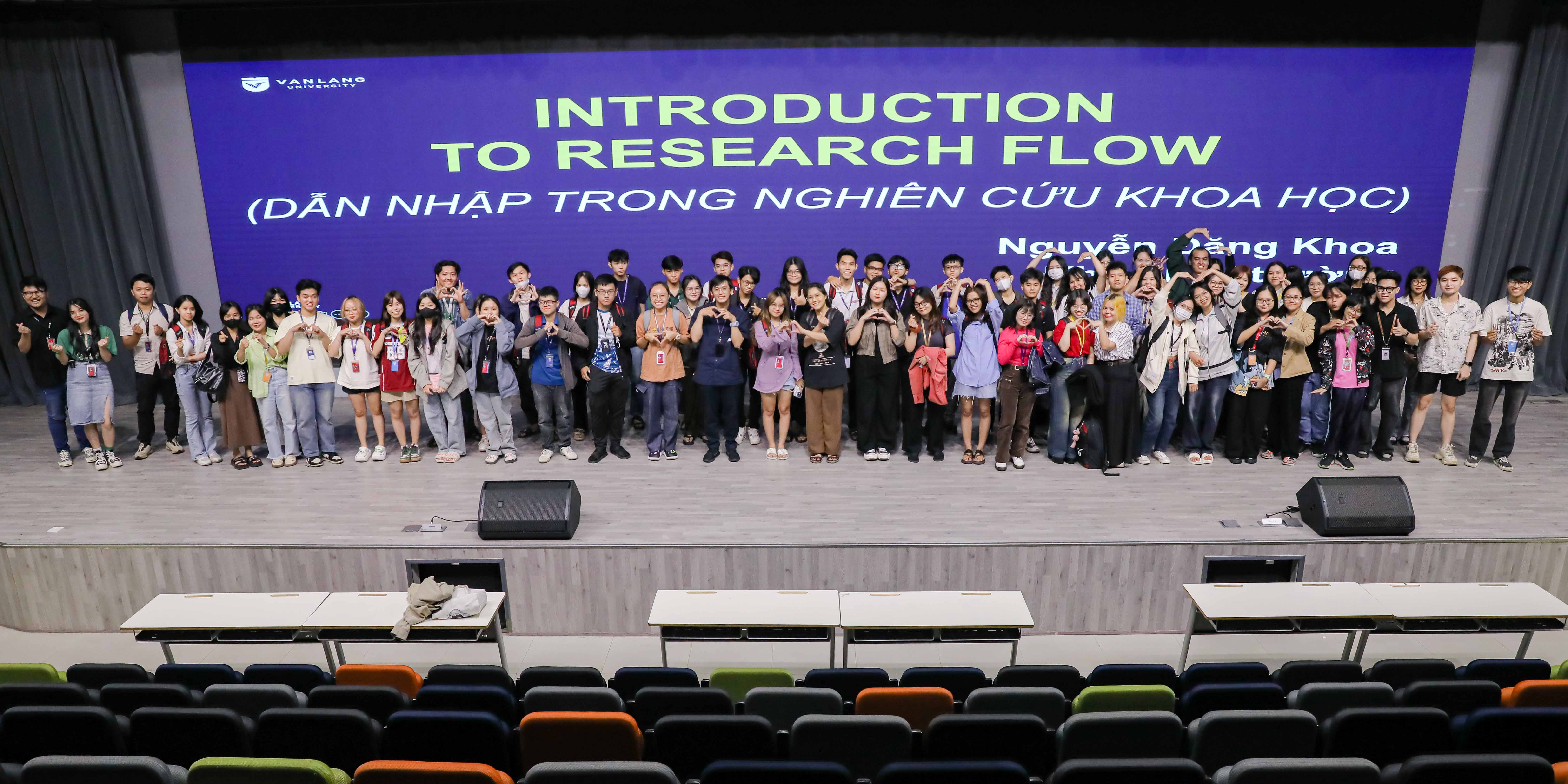 vlu-vien-sau-dai-hoc-to-chuc-hoi-thao-dan-nhap-nghien-cuu-khoa-hoc-c.jpg