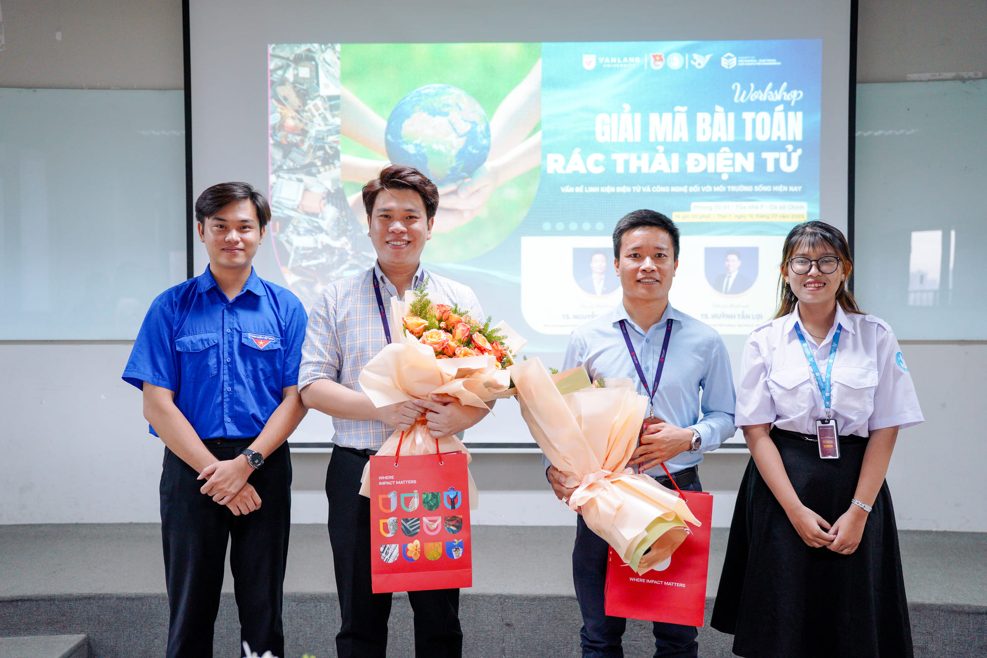 vlu-workshop-giai-ma-bai-toan-rac-thai-dien-tu-nang-cao-nhan-thuc-rac-thai-dien-tu-va-bao-ve-moi-truong-e.jpg