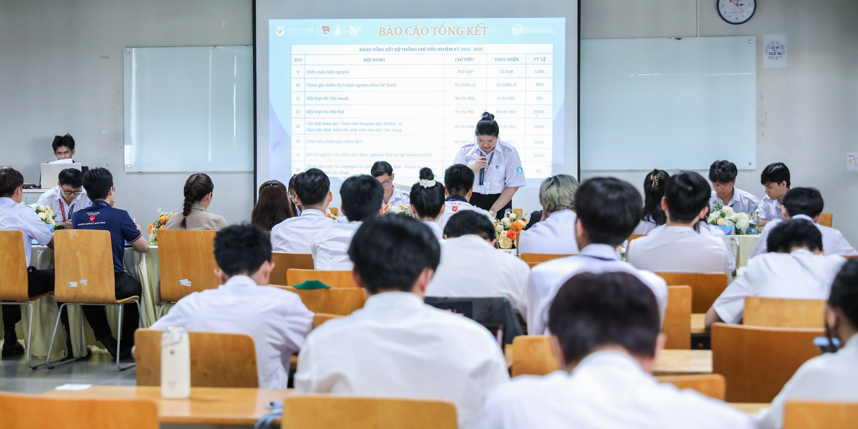 vung-buoc-tien-phong-dai-hoi-dai-bieu-lien-chi-hoi-khoa-ky-thuat-co-dien-va-may-tinh-vltech-khoa-i-nhiem-ky-2025-2027-a.jpg